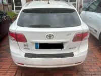 Gebraucht Toyota Avensis T2 150 PS (110 kW) 2010 Weiß Kombi