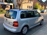 Gebraucht VW Touran 116 PS (85 kW) 2004 Silber Van / Kleinbus