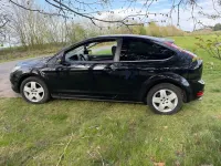 Gebraucht Ford Focus Ambiente 101 PS (74 kW) 2008 Schwarz Limousine