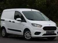 Gebraucht Ford Transit Trend 101 PS (74 kW) 2023 Weiß Van / Kleinbus