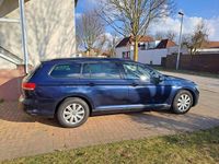 Gebraucht VW Passat Trendline 120 PS (88 kW) 2015 Blau Kombi