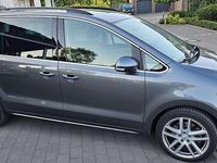 Gebraucht VW Sharan Comfortline 150 PS (110 kW) 2018 Grau Van / Kleinbus