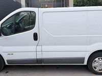 Gebraucht Renault Trafic 114 PS (83 kW) 2011 Weiß Van / Kleinbus