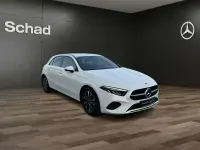 Gebraucht Mercedes A180 116 PS (85 kW) 2025 Unilack polarweiß Limousine