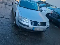 Usata VW Passat 102 CV (75 kW) 2000 Argento Berlina
