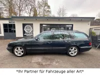 Używany Mercedes E220 Avantgarde 143 KM (105 kW) 2002 Niebieski Kombi