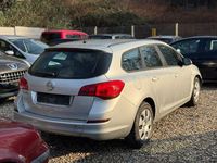 Gebraucht Opel Astra Selection 95 PS (69 kW) 2011 Silber Kombi