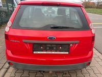 Gebraucht Ford Fiesta Ambiente 69 PS (50 kW) 2007 Rot Kleinwagen