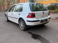 Gebraucht VW Golf IV 75 PS (55 kW) 1998 Weiß Kleinwagen