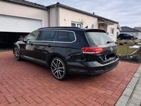 Gebraucht VW Passat Highline 150 PS (110 kW) 2018 Schwarz Kombi
