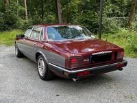 Gebraucht Jaguar XJ40 197 PS (144 kW) 1988 Rot Limousine