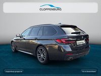 Gebraucht BMW 530 M Sport 252 PS (185 kW) 2021 Sophistograu brillanteffekt Kombi