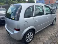 Usata Opel Meriva Edition 90 CV (66 kW) 2006 Argento Monovolume