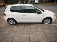 Gebraucht VW Golf VI Match 122 PS (89 kW) 2012 Weiß Kleinwagen