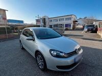 Gebraucht VW Golf VI 122 PS (89 kW) 2012 Silber Kleinwagen