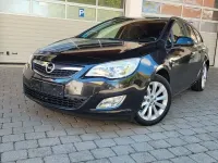 Gebraucht Opel Astra 116 PS (85 kW) 2012 Schwarz Kombi