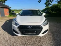 Gebraucht Hyundai i40 Trend 116 PS (85 kW) 2016 Weiß Limousine