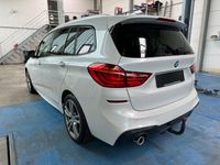 gebraucht BMW 218 i ActiveToure M Sport HiFi LED Parkas 7-Sitze