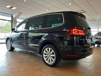 Gebraucht VW Sharan Highline 150 PS (110 kW) 2020 Deep black Van / Kleinbus