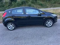 Gebraucht Ford Fiesta Trend 80 PS (58 kW) 2015 Schwarz Kleinwagen