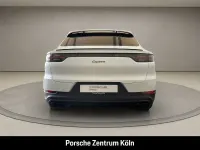 Gebraucht Porsche Cayenne E-Hybrid Coupe Platinum Edition 462 PS (339 kW) 2023 Weiß SUV