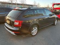 Gebraucht Skoda Octavia Scout 4x4 184 PS (135 kW) 2019 Schwarz Kombi