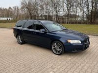 Gebraucht Volvo V70 163 PS (119 kW) 2011 Blau Kombi