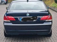Gebraucht BMW 740 306 PS (225 kW) 2007 Blau Limousine
