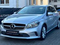 Gebraucht Mercedes A180 122 PS (89 kW) 2016 Silber Limousine