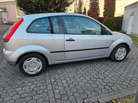 Gebraucht Ford Fiesta 60 PS (44 kW) 2003 Silber Kleinwagen