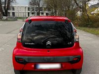 Gebraucht Citroën C1 SELECTION 68 PS (50 kW) 2012 Rot Kleinwagen