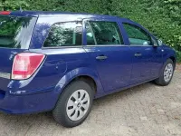 Gebraucht Opel Astra Selection 90 PS (66 kW) 2009 Blau Kombi