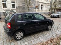 Gebraucht VW Polo Basis 64 PS (47 kW) 2003 Schwarz Limousine