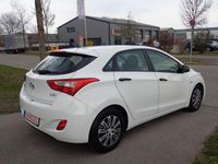 Gebraucht Hyundai i30 Classic 90 PS (66 kW) 2014 Weiß Limousine