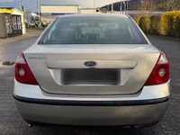 Gebraucht Ford Mondeo 145 PS (106 kW) 2004 Andere farben Limousine