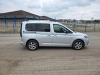 Gebraucht Ford Tourneo Connect Titanium 122 PS (89 kW) 2022 Silber Van / Kleinbus