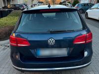 Gebraucht VW Passat 105 PS (77 kW) 2013 Blau Kombi