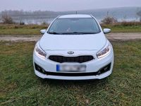 Gebraucht Kia Ceed 138 PS (101 kW) 2016 Weiß Kleinwagen
