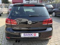 Gebraucht VW Golf VII Highline 122 PS (89 kW) 2012 Deep black perleffekt Kleinwagen