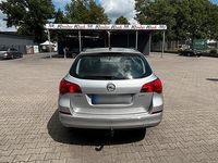 Gebraucht Opel Astra 110 PS (80 kW) 2014 Silber Kombi