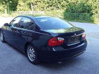 Gebraucht BMW 320 163 PS (119 kW) 2007 Blau metallic Limousine