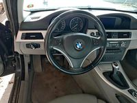 Gebraucht BMW 325 197 PS (144 kW) 2009 Schwarz Kombi