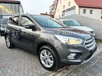 Gebraucht Ford Kuga Titanium 150 PS (110 kW) 2017 Grau SUV