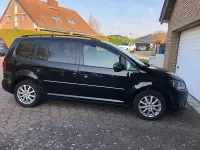 Gebraucht VW Touran 105 PS (77 kW) 2010 Schwarz Van / Kleinbus