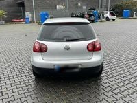 Gebraucht VW Golf V 140 PS (102 kW) 2006 Silber Kleinwagen