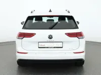 Gebraucht VW Golf VIII Life 110 PS (80 kW) 2022 Pure white Kombi