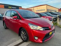 Gebraucht Toyota Verso Edition 111 PS (81 kW) 2014 Rot Van / Kleinbus