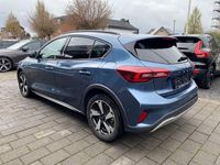 Second-hand Ford Focus Active 155 CP (114 kW) 2024 Albastru Berlinǎ