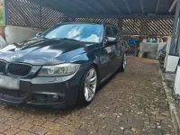 Gebraucht BMW 330 Comfort Edition 340 PS (250 kW) 2011 Schwarz Kombi