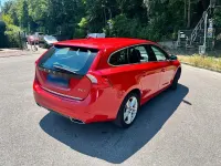 Gebraucht Volvo V60 Momentum 288 PS (211 kW) 2018 Rot Kombi